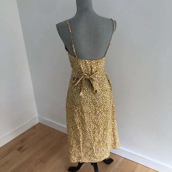 Yellow Roxy dress - Picture 2 of 3